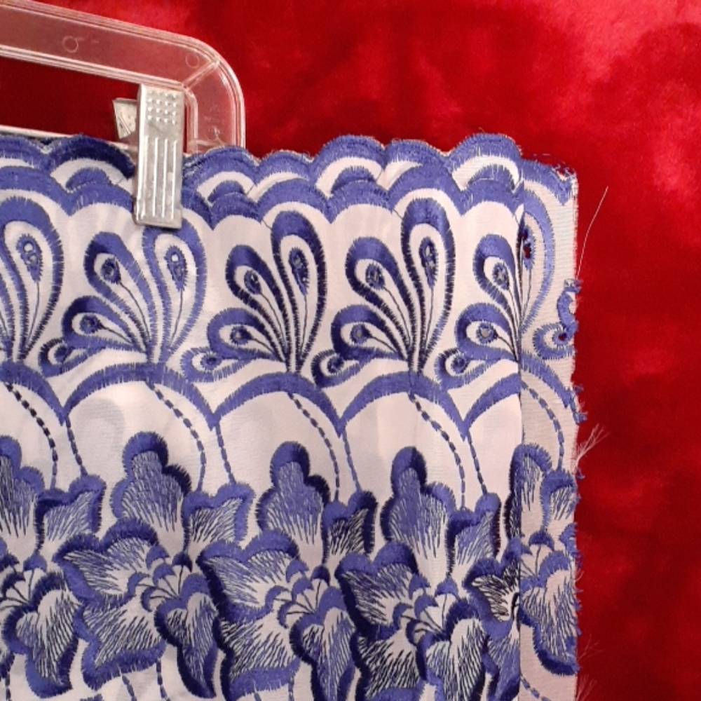 Fabric - Picture 4 of 5